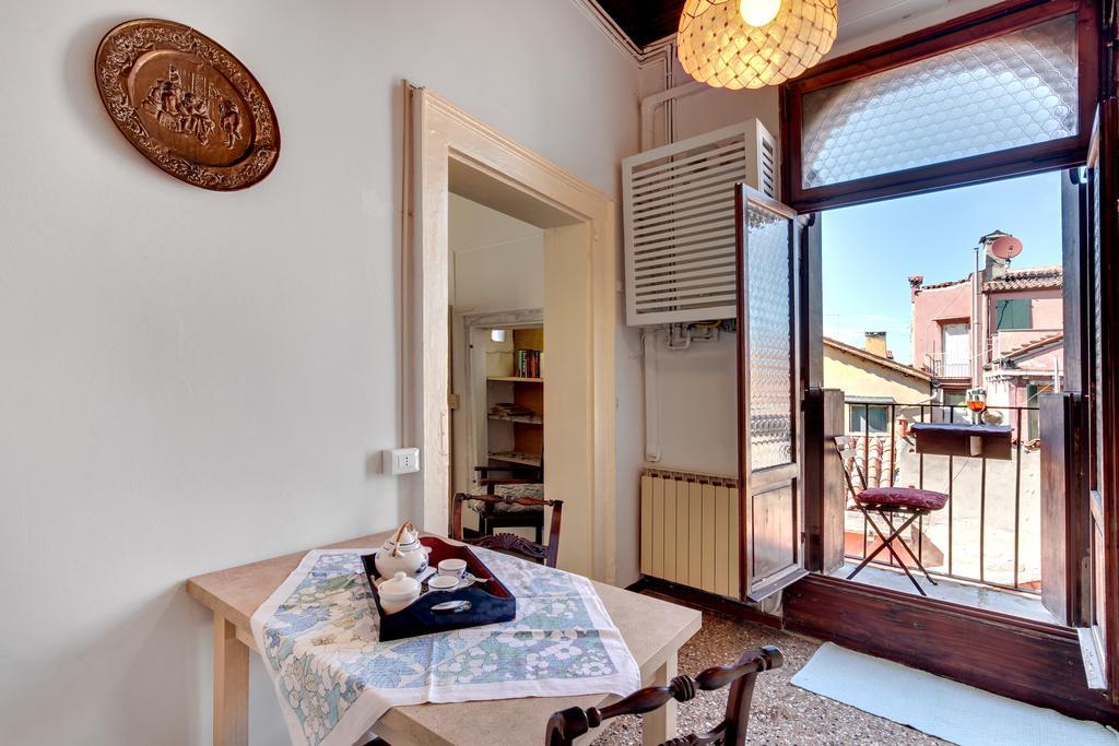 Ca' Badoer West Studio Venice Exterior photo
